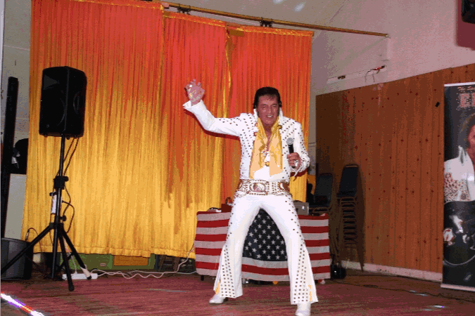 Elvis tribute act at Mcmillan nurses event September 2018